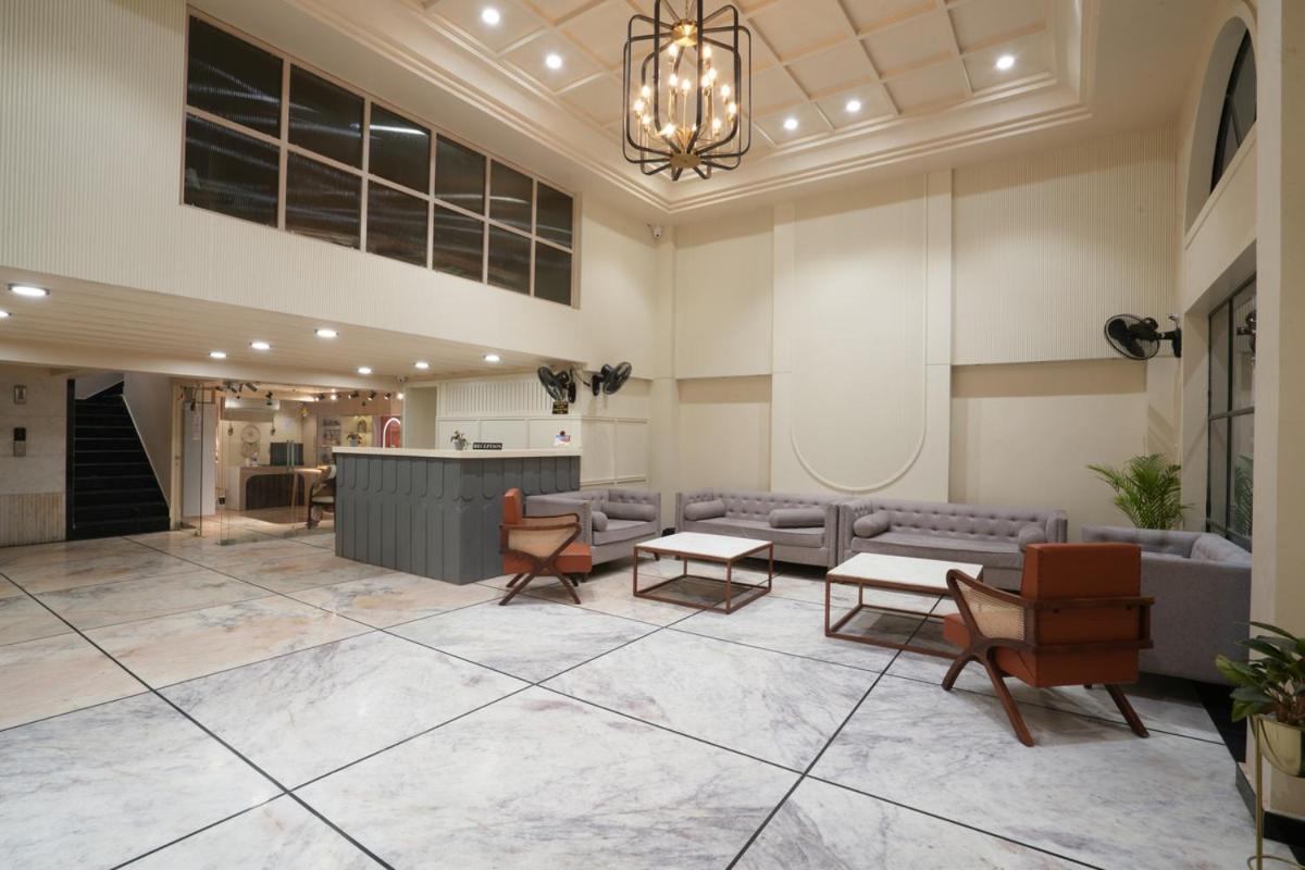 Hotel Square 36 Kota  Extérieur photo