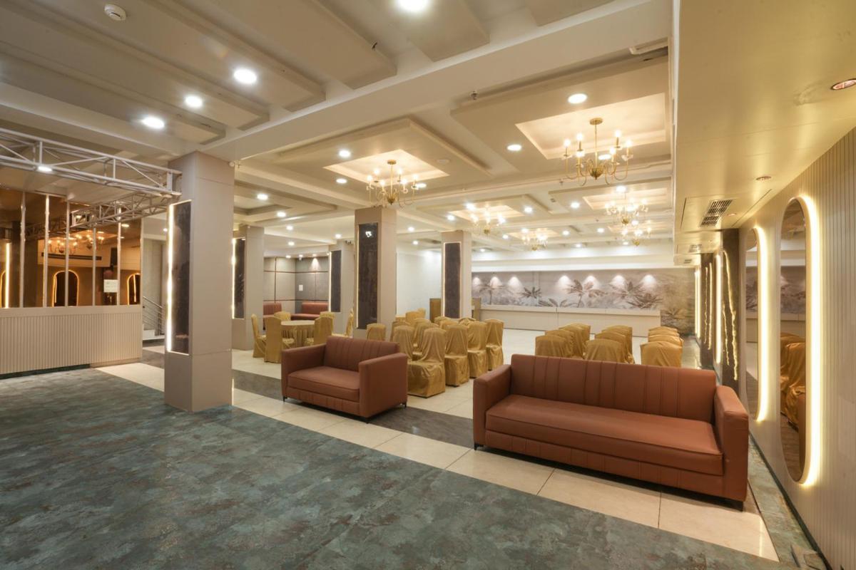 Hotel Square 36 Kota  Extérieur photo