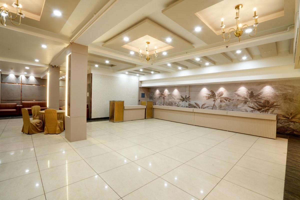 Hotel Square 36 Kota  Extérieur photo